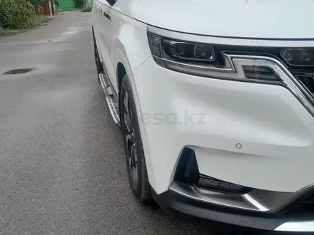 Kia Carnival 2022 года за 18 500 000 тг. в Алматы – фото 3