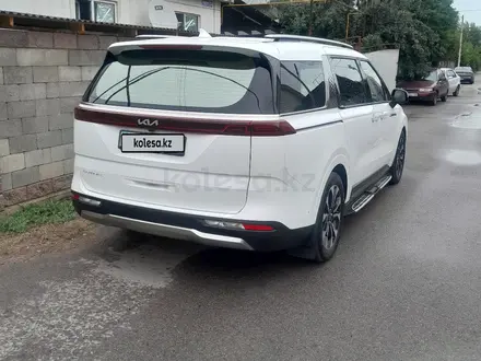 Kia Carnival 2022 года за 18 500 000 тг. в Алматы – фото 4