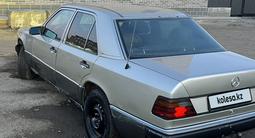 Mercedes-Benz E 200 1993 года за 1 000 000 тг. в Жезказган – фото 5