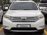 Toyota Highlander 2012 годаүшін10 800 000 тг. в Алматы