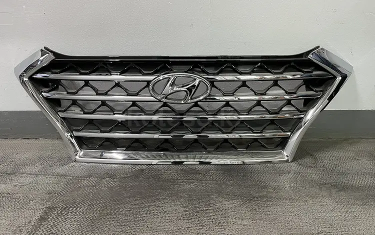 Решетка радиатора Hyundai Tucson за 120 000 тг. в Алматы