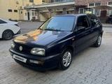 Volkswagen Golf 1995 года за 1 200 000 тг. в Алматы