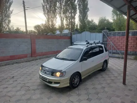 Toyota Ipsum 1997 года за 3 420 000 тг. в Алматы