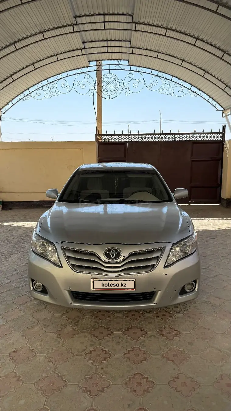 Toyota Camry, 2011