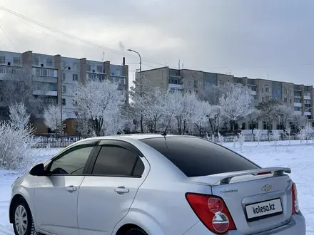 Chevrolet Aveo 2014 года за 3 500 000 тг. в Караганда – фото 3