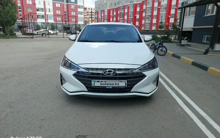 Hyundai Elantra 2020 года за 7 500 000 тг. в Актобе