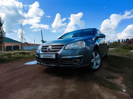 Volkswagen Golf 2006 года за 4 000 000 тг. в Астана