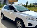 Chevrolet Tracker 2014 года за 7 300 000 тг. в Атырау – фото 2