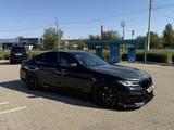 BMW 550 2022 года за 35 000 000 тг. в Уральск – фото 2