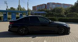 BMW 550 2022 года за 35 000 000 тг. в Уральск – фото 4