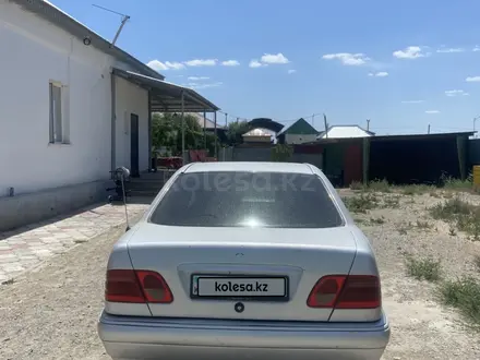 Mercedes-Benz E 280 1996 года за 2 200 000 тг. в Кызылорда – фото 3