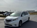 Toyota Sienna 2015 годаүшін9 900 000 тг. в Актау