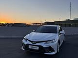 Toyota Camry 2023 года за 13 500 000 тг. в Шымкент – фото 3