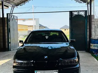 BMW 528