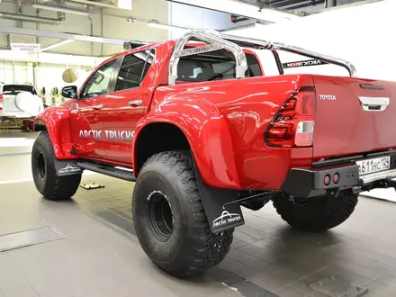 Бампер РИФ передний Toyota Hilux за 430 000 тг. в Алматы – фото 13