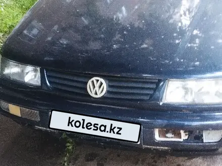 Volkswagen Passat 1994 года за 1 500 000 тг. в Павлодар – фото 9