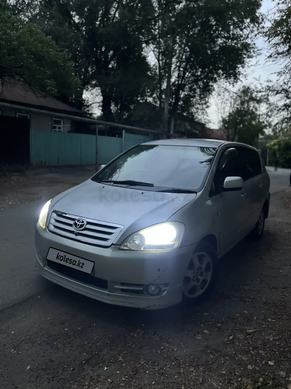 Toyota Ipsum, 2002