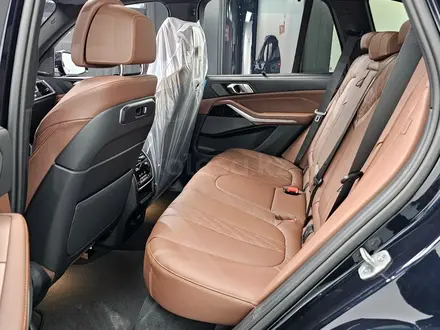 BMW X5 XDrive 40i 2026 года за 66 000 000 тг. в Алматы – фото 31