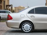 Mercedes-Benz E 240 2002 года за 4 100 000 тг. в Туркестан – фото 2