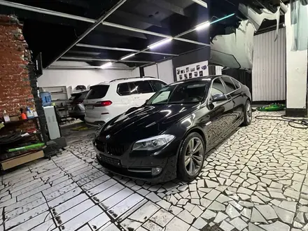 BMW 528 2012 года за 9 000 000 тг. в Астана – фото 2