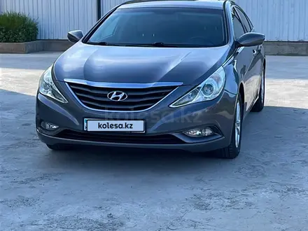 Hyundai Sonata 2013 года за 6 000 000 тг. в Атырау – фото 2