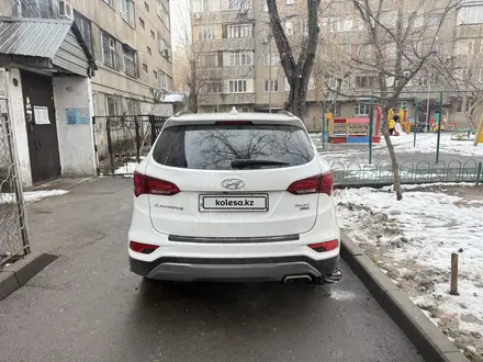 Hyundai Santa Fe 2017 года за 11 500 000 тг. в Алматы – фото 2