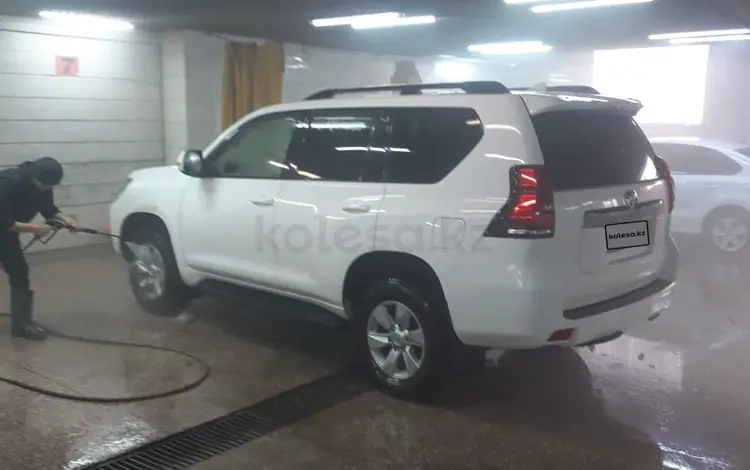 Toyota Land Cruiser Prado 2019 годаүшін22 450 000 тг. в Астана