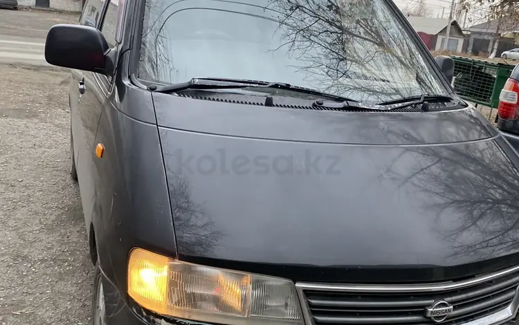 Nissan Largo 1996 года за 1 500 000 тг. в Семей
