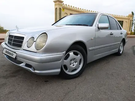 Mercedes-Benz E 320 1998 года за 3 400 000 тг. в Тараз – фото 9