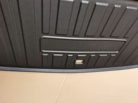 Коврик в багажник для Hyundai Santa fe 2018-2023 за 19 000 тг. в Алматы – фото 2