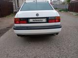 Volkswagen Vento 1995 года за 1 200 000 тг. в Караганда – фото 4