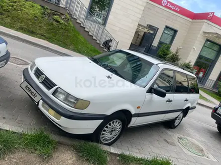 Volkswagen Passat 1995 года за 1 500 000 тг. в Жаркент – фото 4