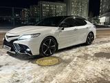 Toyota Camry 2019 годаүшін14 500 000 тг. в Астана – фото 2