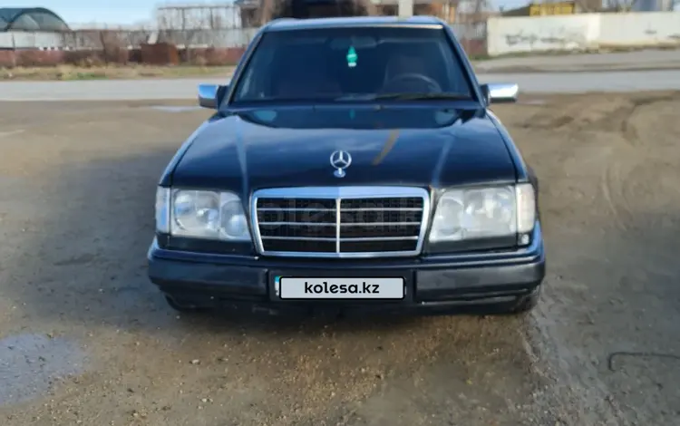 Mercedes-Benz E 220 1995 годаfor2 200 000 тг. в Актау