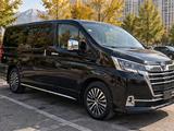 Toyota Granvia 2022 года за 25 500 000 тг. в Алматы