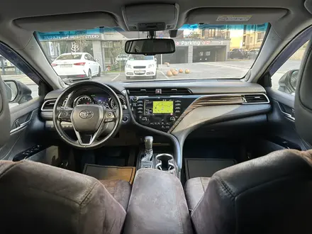 Toyota Camry 2019 года за 15 200 000 тг. в Алматы – фото 8