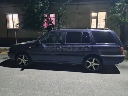 Volkswagen Golf 1996 года за 2 300 000 тг. в Шымкент – фото 4