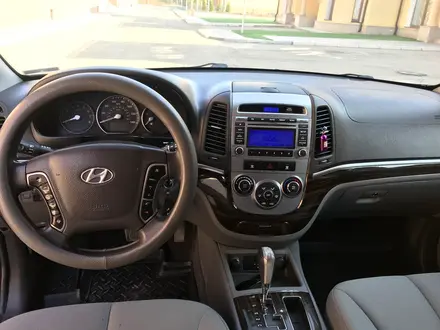 Hyundai Santa Fe 2012 года за 10 000 000 тг. в Актау – фото 5