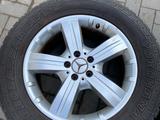 Оригинальные диски R18 на Мерседес GL с летней резиной 265/60/18 за 340 000 тг. в Алматы – фото 4