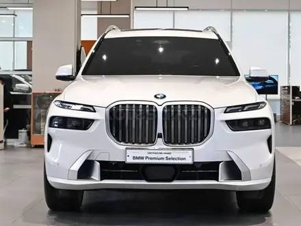 BMW X7 2023 года за 46 500 000 тг. в Алматы – фото 3