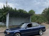 BMW 525 1991 года за 1 500 000 тг. в Алматы – фото 2
