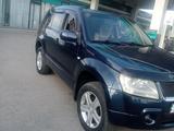 Suzuki Grand Vitara 2006 годаүшін5 300 000 тг. в Алматы – фото 3