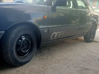 Audi 80