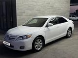 Toyota Camry 2010 года за 7 000 000 тг. в Шымкент – фото 3