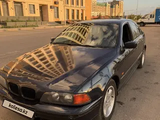 BMW 525