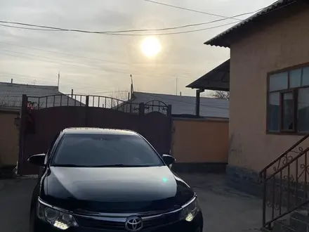 Toyota Camry 2015 года за 12 000 000 тг. в Туркестан – фото 2