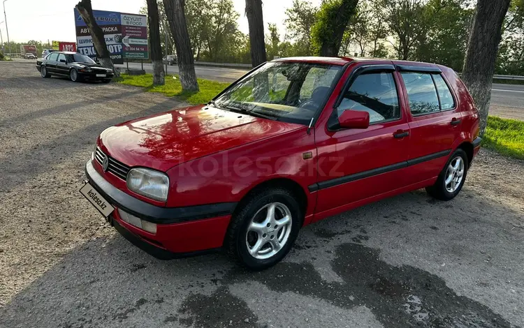 Volkswagen Golf 1995 годаүшін3 300 000 тг. в Алматы