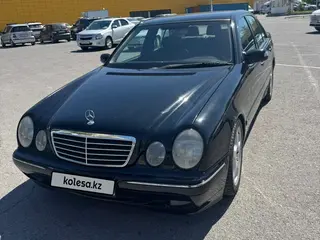 Mercedes-Benz E 320