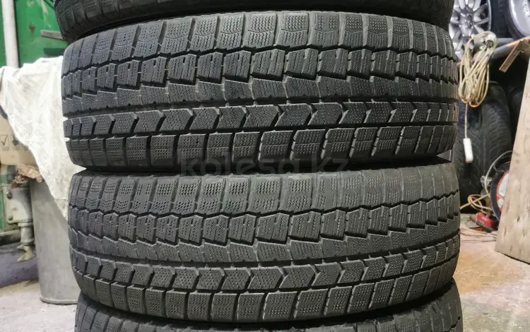 Резина 215/60 r17 Dunlop из Японииүшін97 000 тг. в Алматы