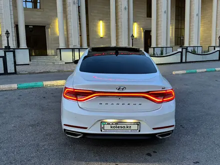 Hyundai Grandeur 2018 года за 14 500 000 тг. в Шымкент – фото 4